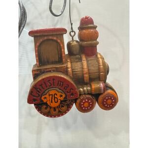 1976 Hallmark Christmas Train Faux Wood Style Holiday Ornament 3”x3”